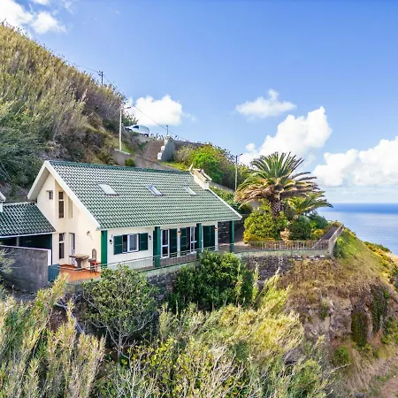 Valley By Homie Holiday home Porto Moniz