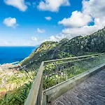 Valley By Homie * Porto Moniz