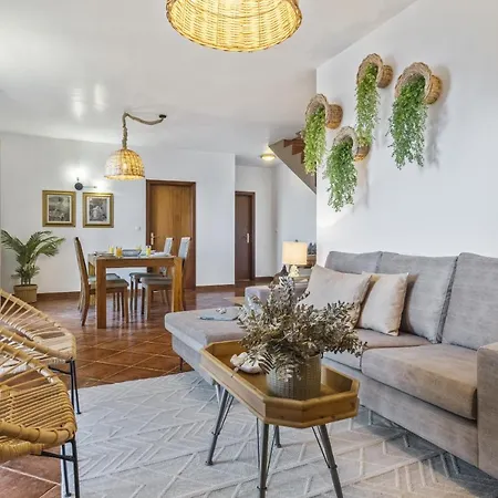 Valley By Homie פורטו מוניז