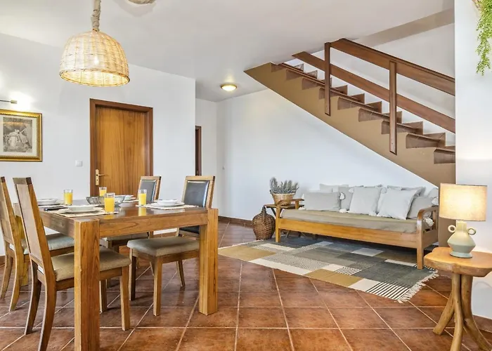 Valley By Homie Porto Moniz